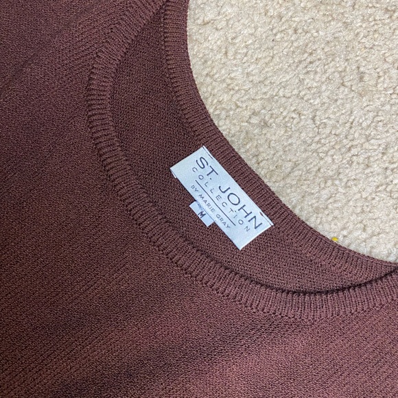 St. John sleeveless knit sweater top. - Picture 4 of 4